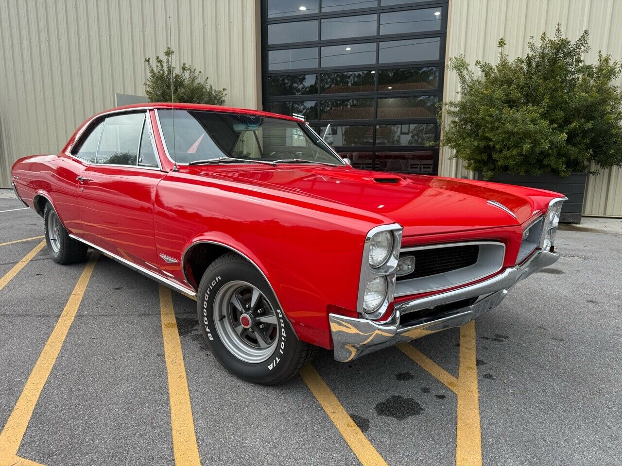 Pontiac-GTO-1966-Red-Black-7912-4