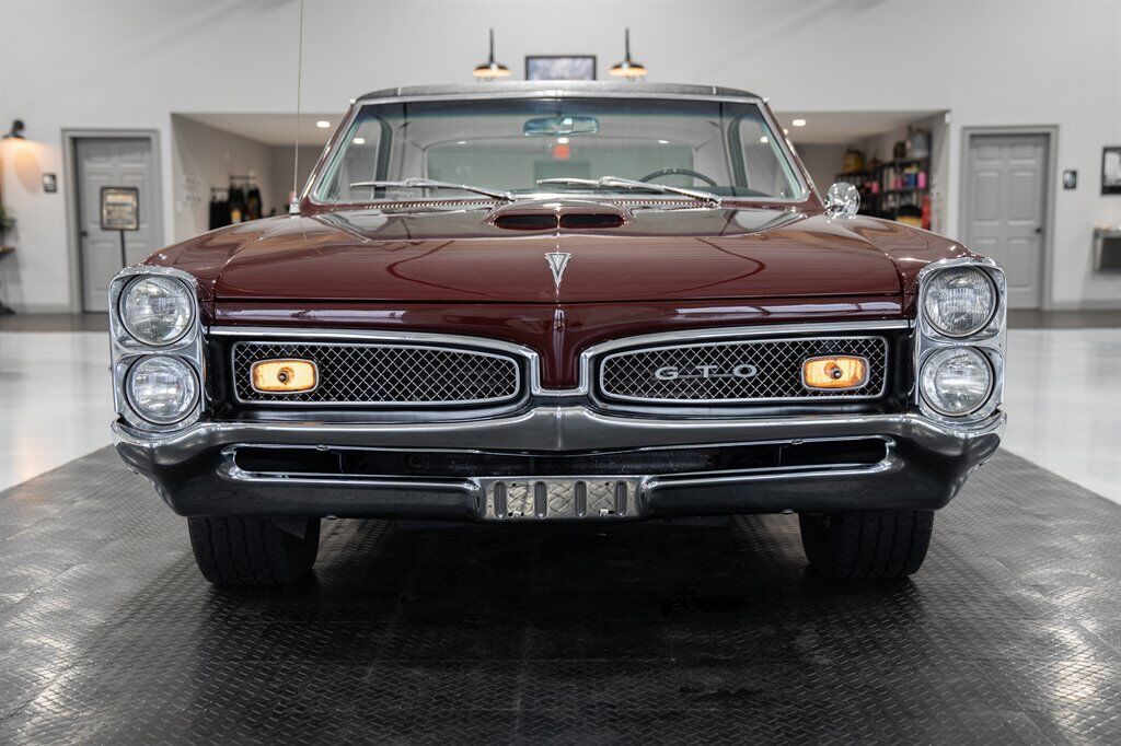 Pontiac-GTO-1967-Burgundy-Ivory-58115-12