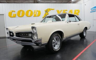 Pontiac-GTO-1967-Cameo-Ivory-Red-91614-1