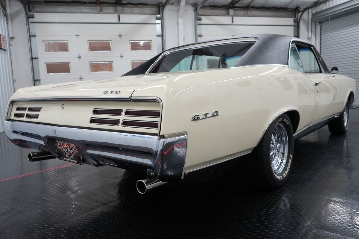 Pontiac-GTO-1967-Cameo-Ivory-Red-91614-16