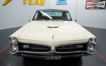 Pontiac-GTO-1967-Cameo-Ivory-Red-91614-27