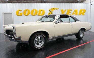 Pontiac-GTO-1967-Cameo-Ivory-Red-91614-3