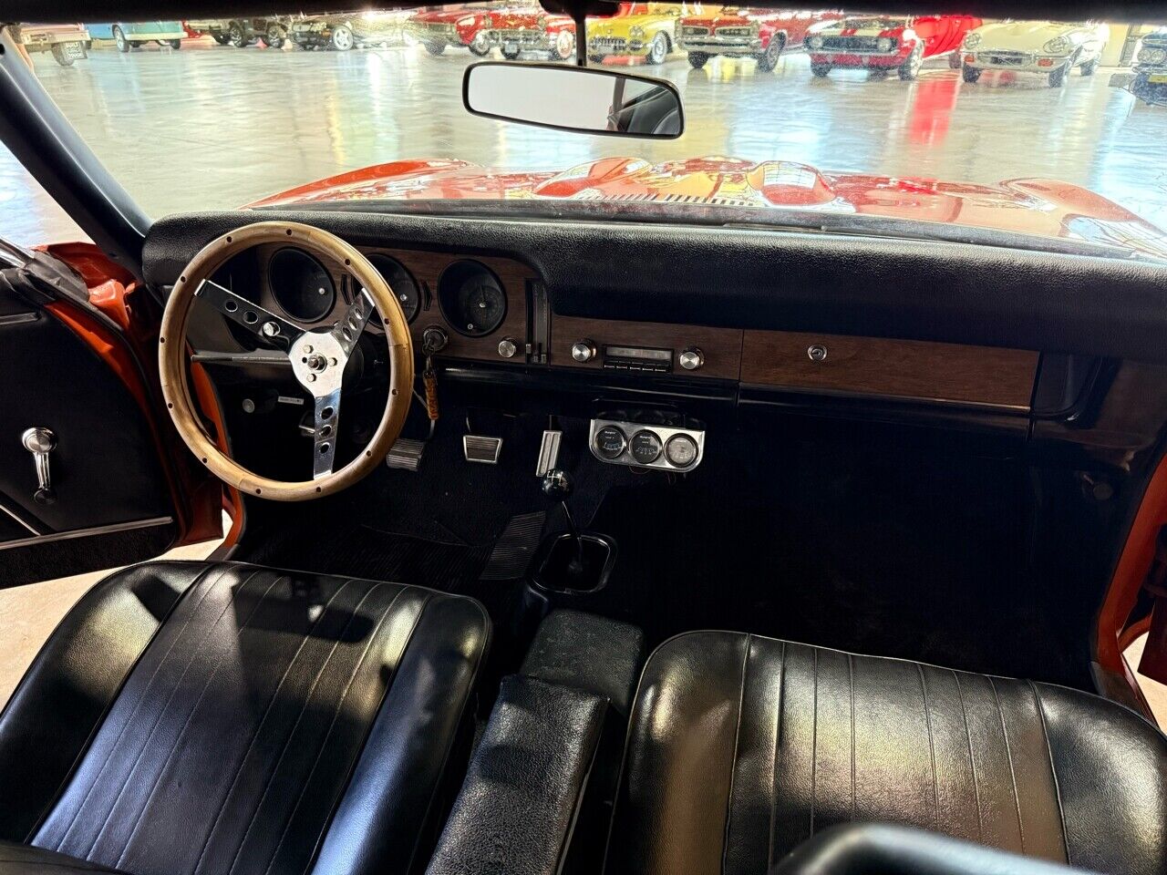 Pontiac-GTO-1968-Red-Black-875-33