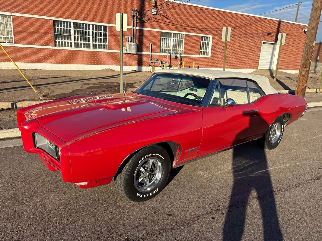 Pontiac-GTO-1968-Red-White-33519-13