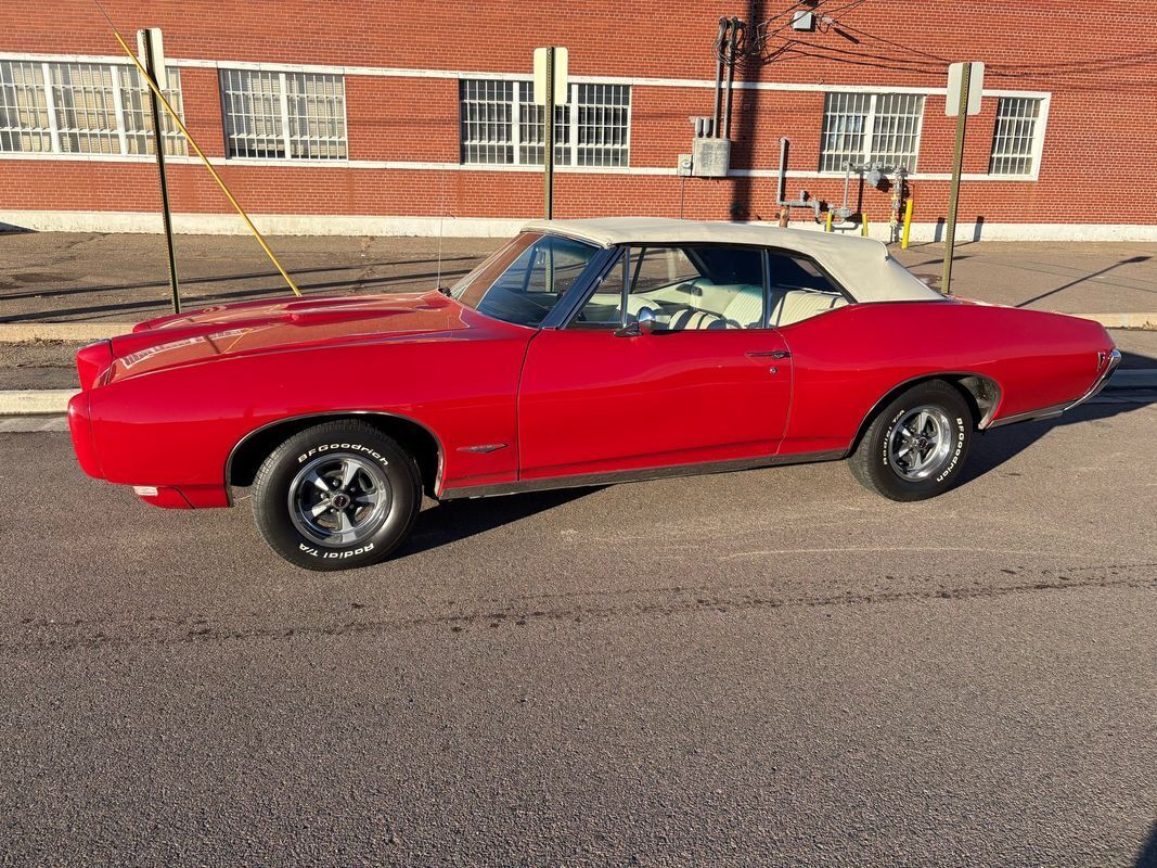 Pontiac-GTO-1968-Red-White-33519-15