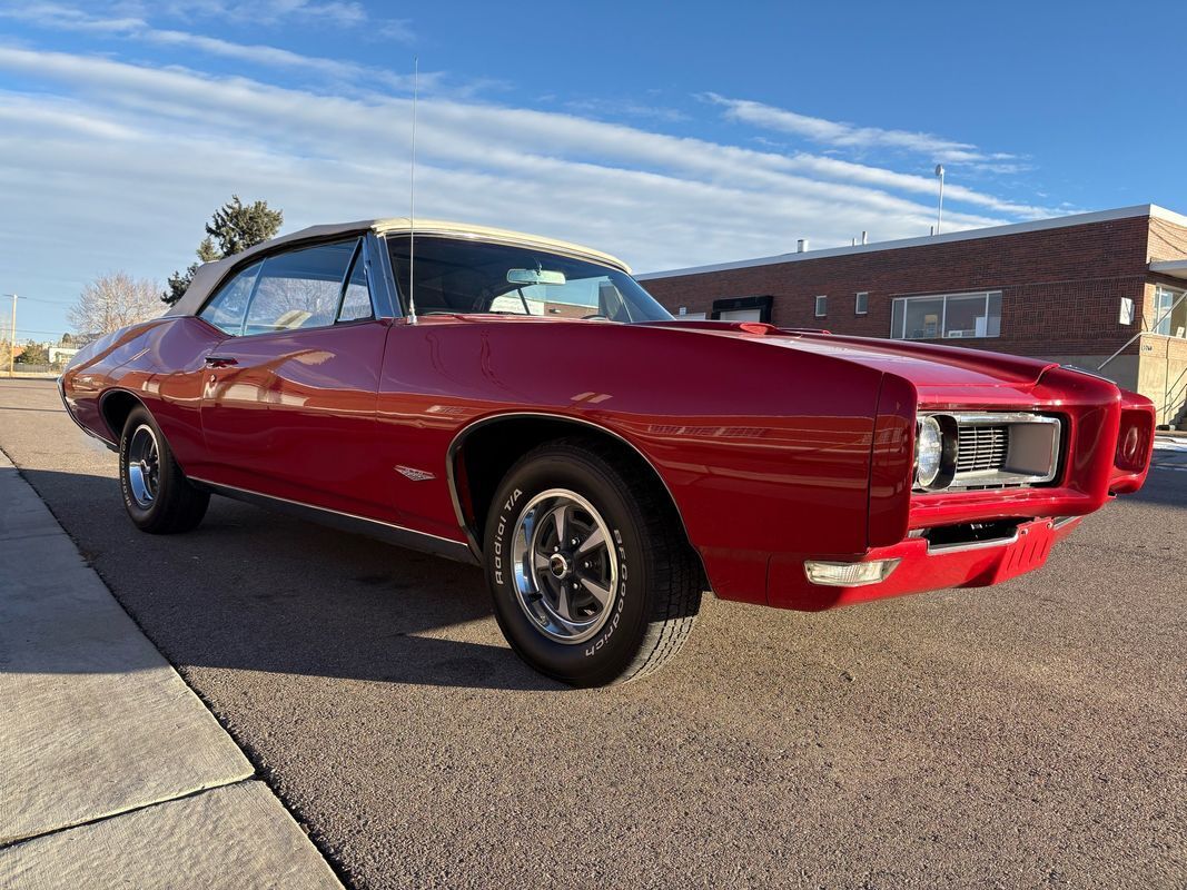 Pontiac-GTO-1968-Red-White-33519-20