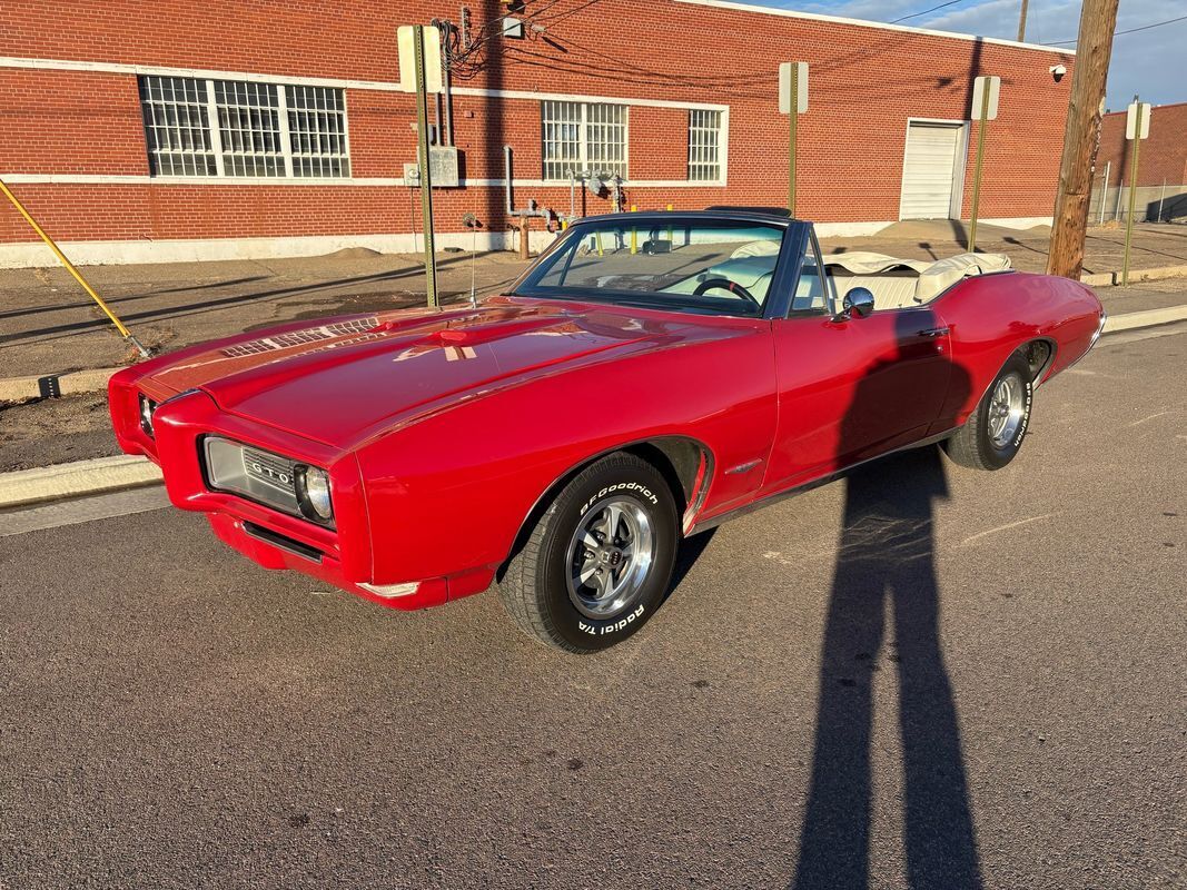 Pontiac-GTO-1968-Red-White-33519-22