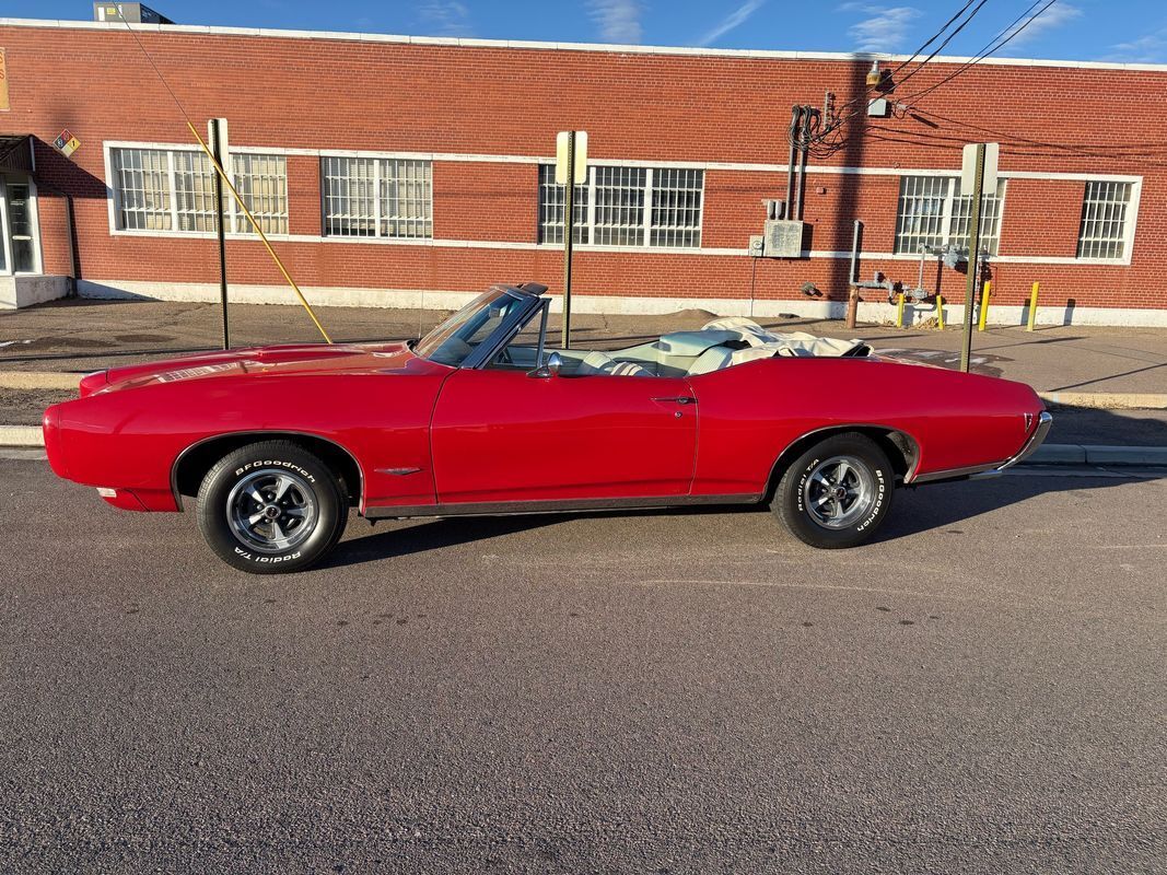 Pontiac-GTO-1968-Red-White-33519-28