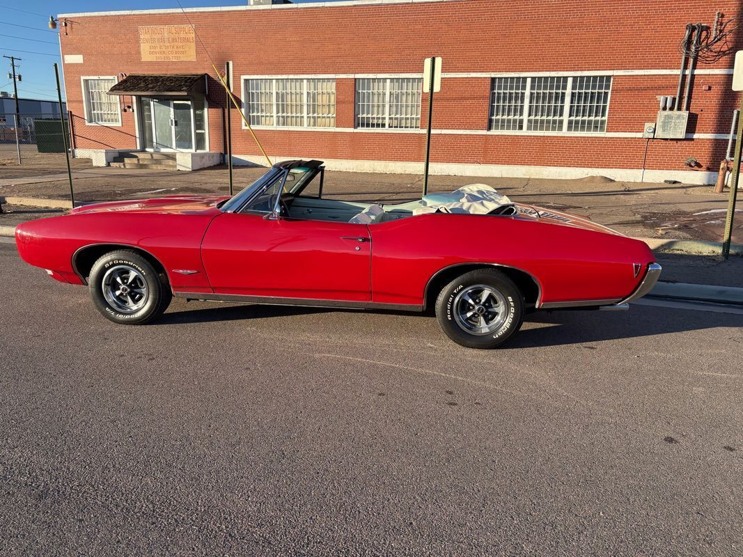 Pontiac-GTO-1968-Red-White-33519-29