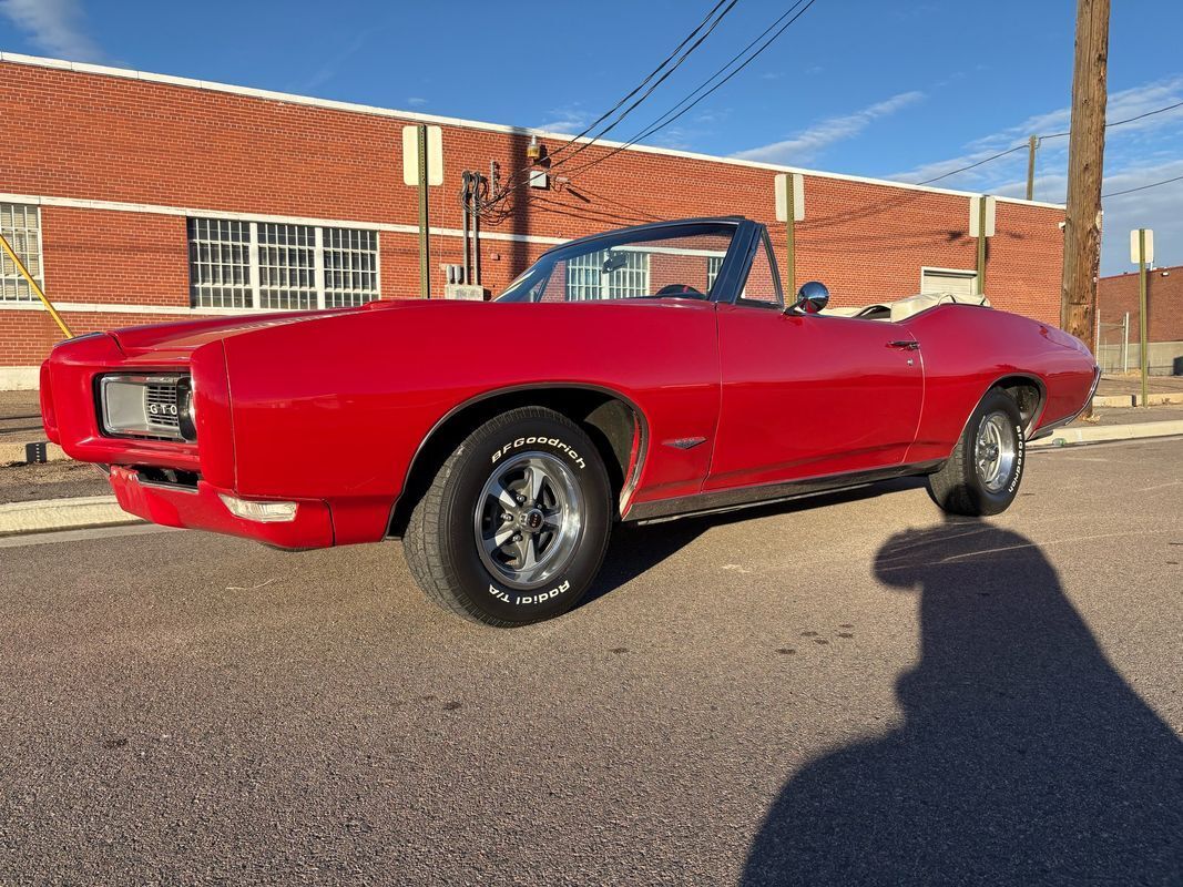 Pontiac-GTO-1968-Red-White-33519-31