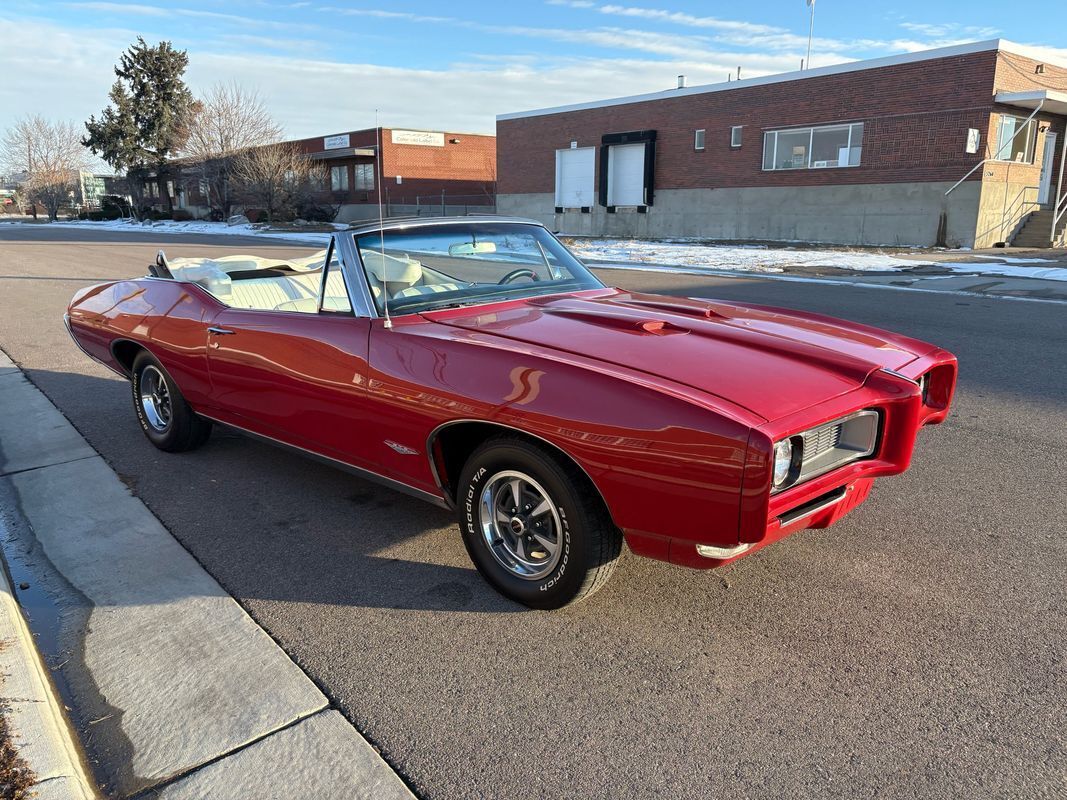 Pontiac-GTO-1968-Red-White-33519-39