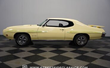 Pontiac-GTO-1970-Cream-Black-130577-2