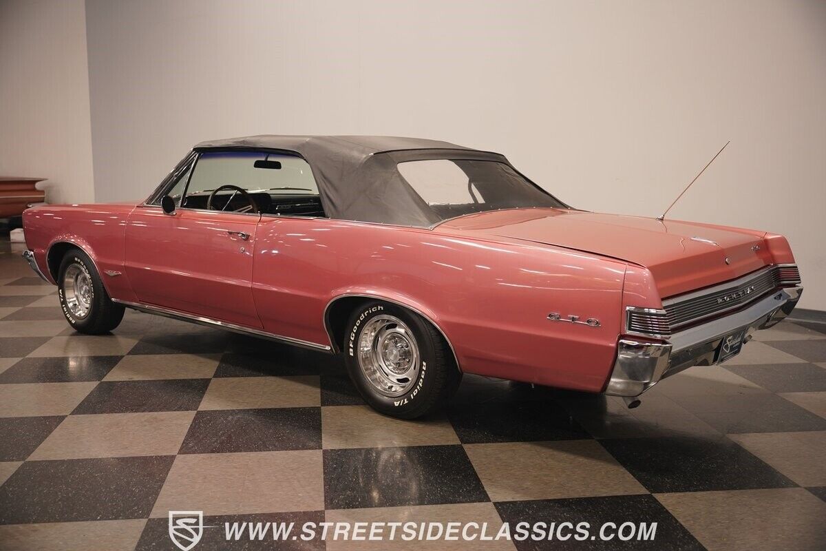 Pontiac-GTO-Cabriolet-1965-Red-Black-47003-11