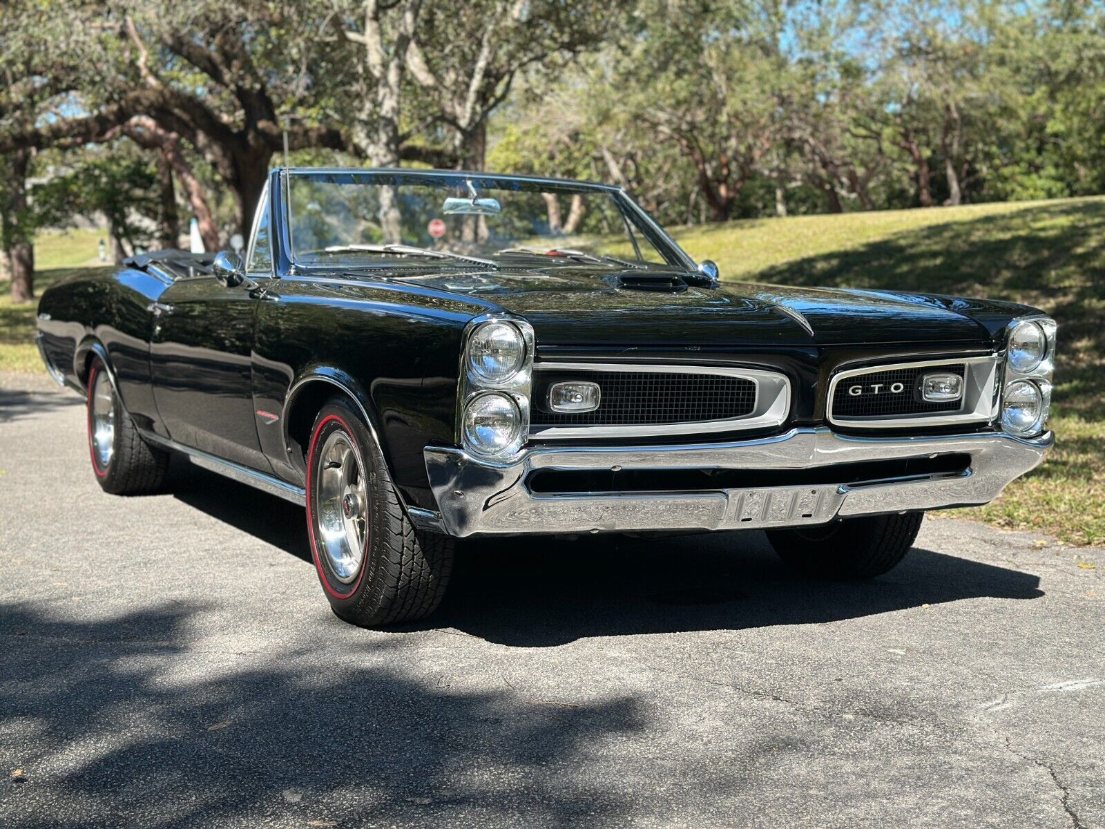 Pontiac-GTO-Cabriolet-1966-Black-Black-131137-1