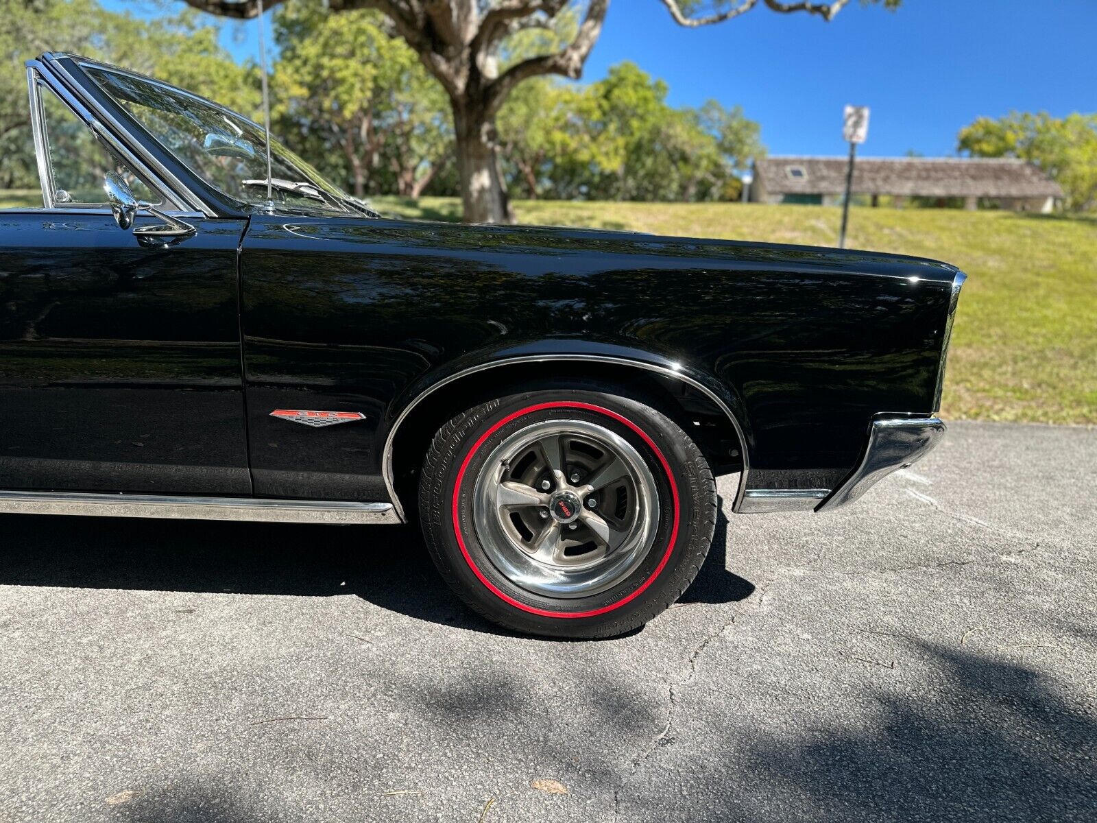 Pontiac-GTO-Cabriolet-1966-Black-Black-131137-7