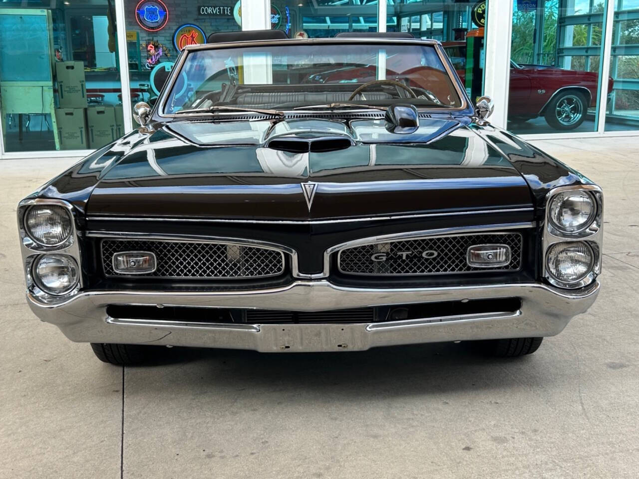 Pontiac-GTO-Cabriolet-1967-Black-Black-69411-1