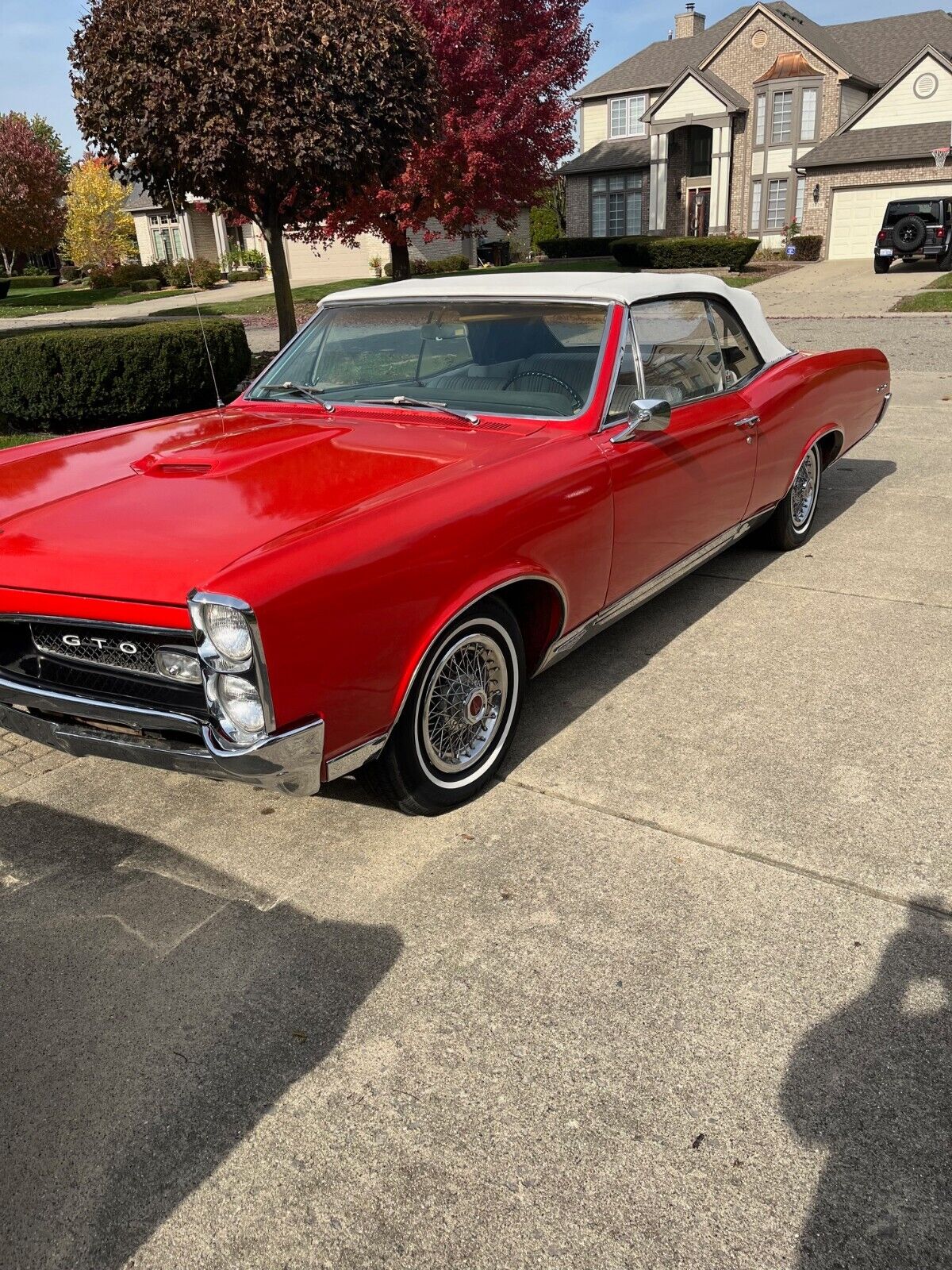 Pontiac-GTO-Cabriolet-1967-Red-White-15733-1