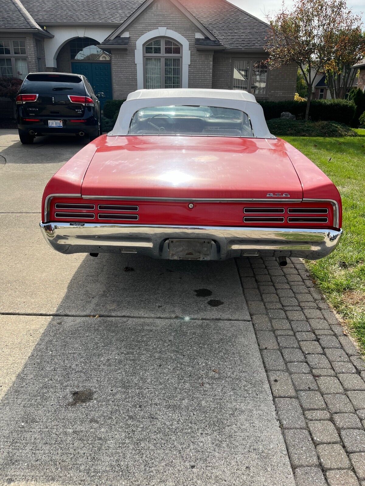 Pontiac-GTO-Cabriolet-1967-Red-White-15733-18