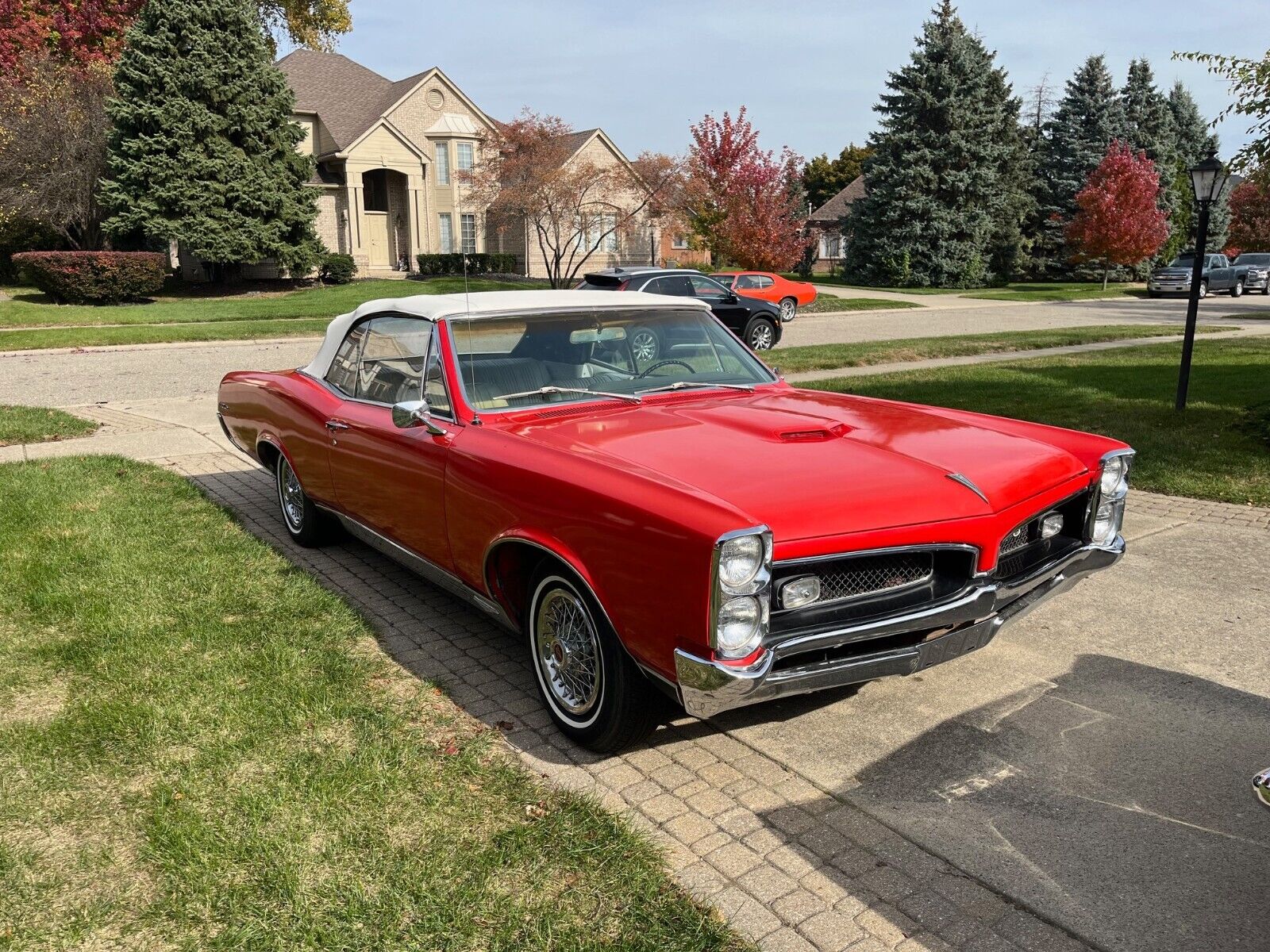 Pontiac-GTO-Cabriolet-1967-Red-White-15733-2