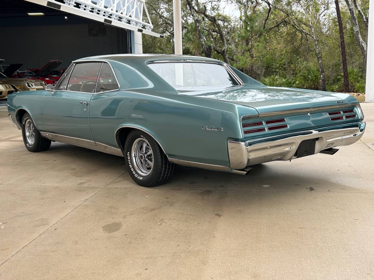 Pontiac-GTO-Cabriolet-1967-Teal-Black-56465-9