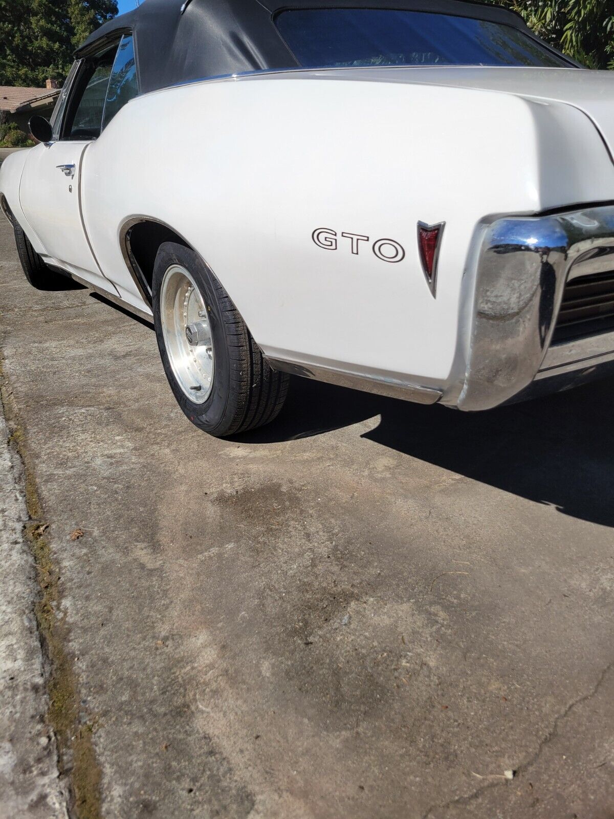 Pontiac-GTO-Cabriolet-1968-White-Black-25048-3