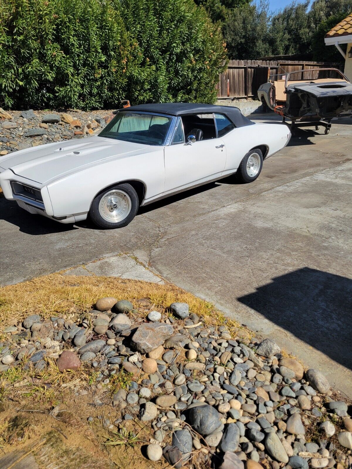 Pontiac-GTO-Cabriolet-1968-White-Black-25048-6