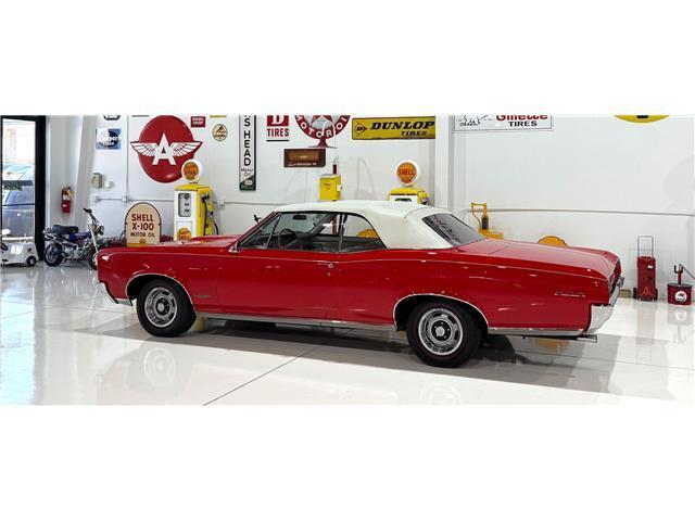 Pontiac-GTO-Convertible-1966-Red-White-17957-26