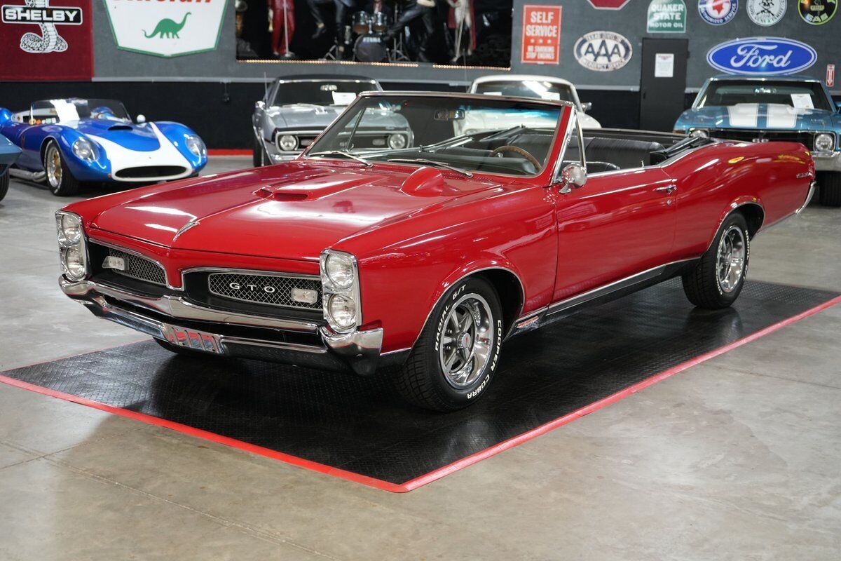 Pontiac-GTO-Convertible-Coupe-1967-Red-Black-0-1