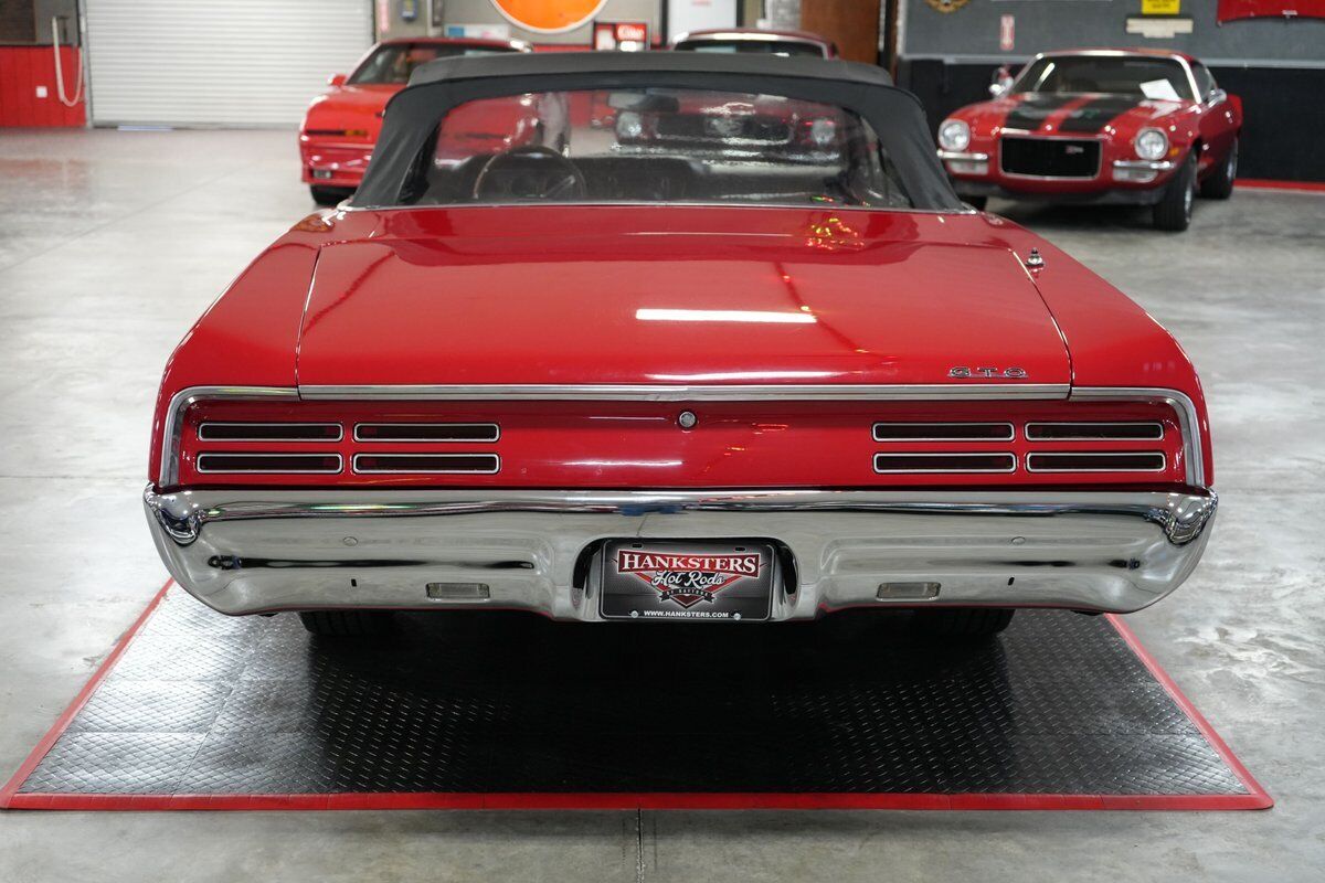 Pontiac-GTO-Convertible-Coupe-1967-Red-Black-0-13