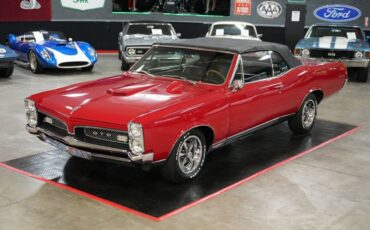 Pontiac-GTO-Convertible-Coupe-1967-Red-Black-0-18