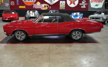 Pontiac-GTO-Convertible-Coupe-1967-Red-Black-0-19