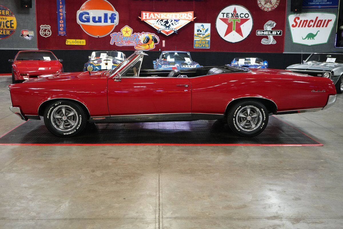 Pontiac-GTO-Convertible-Coupe-1967-Red-Black-0-2