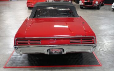 Pontiac-GTO-Convertible-Coupe-1967-Red-Black-0-21