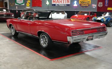 Pontiac-GTO-Convertible-Coupe-1967-Red-Black-0-3