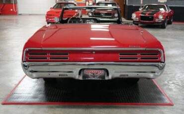 Pontiac-GTO-Convertible-Coupe-1967-Red-Black-0-4