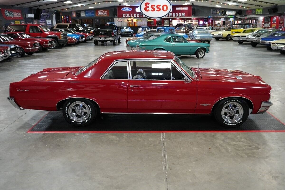 Pontiac-GTO-Coupe-1964-Red-Black-0-15