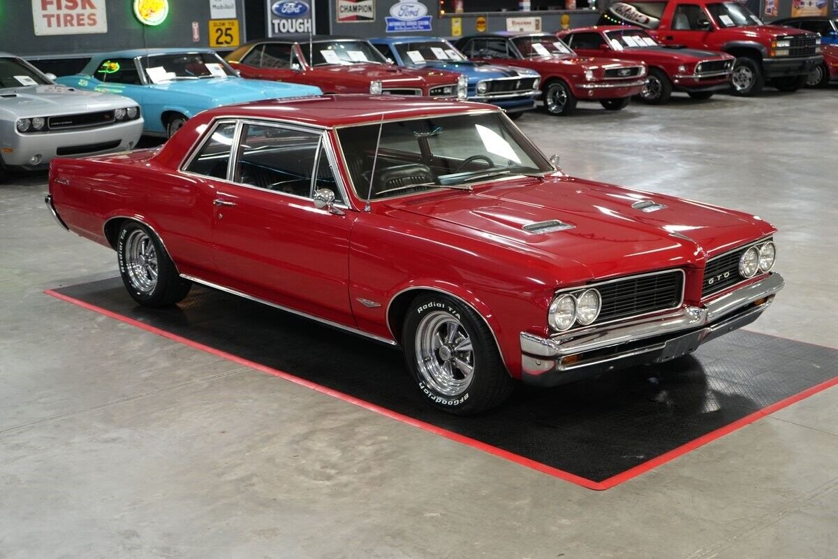 Pontiac-GTO-Coupe-1964-Red-Black-0-16