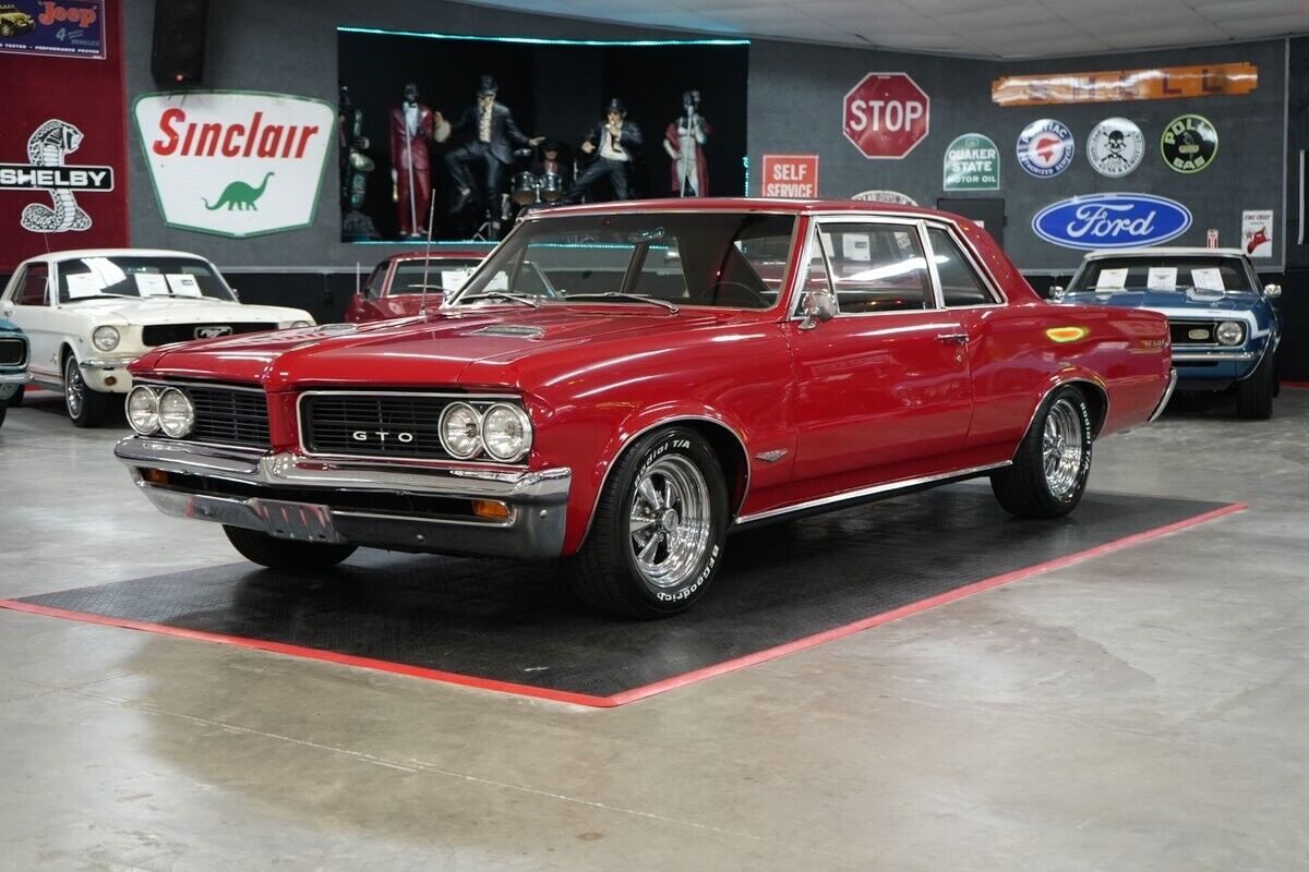 Pontiac-GTO-Coupe-1964-Red-Black-0-18