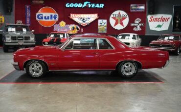 Pontiac-GTO-Coupe-1964-Red-Black-0-2