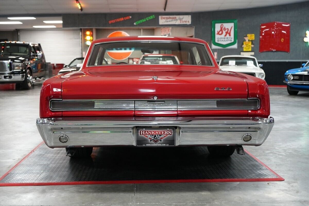 Pontiac-GTO-Coupe-1964-Red-Black-0-21