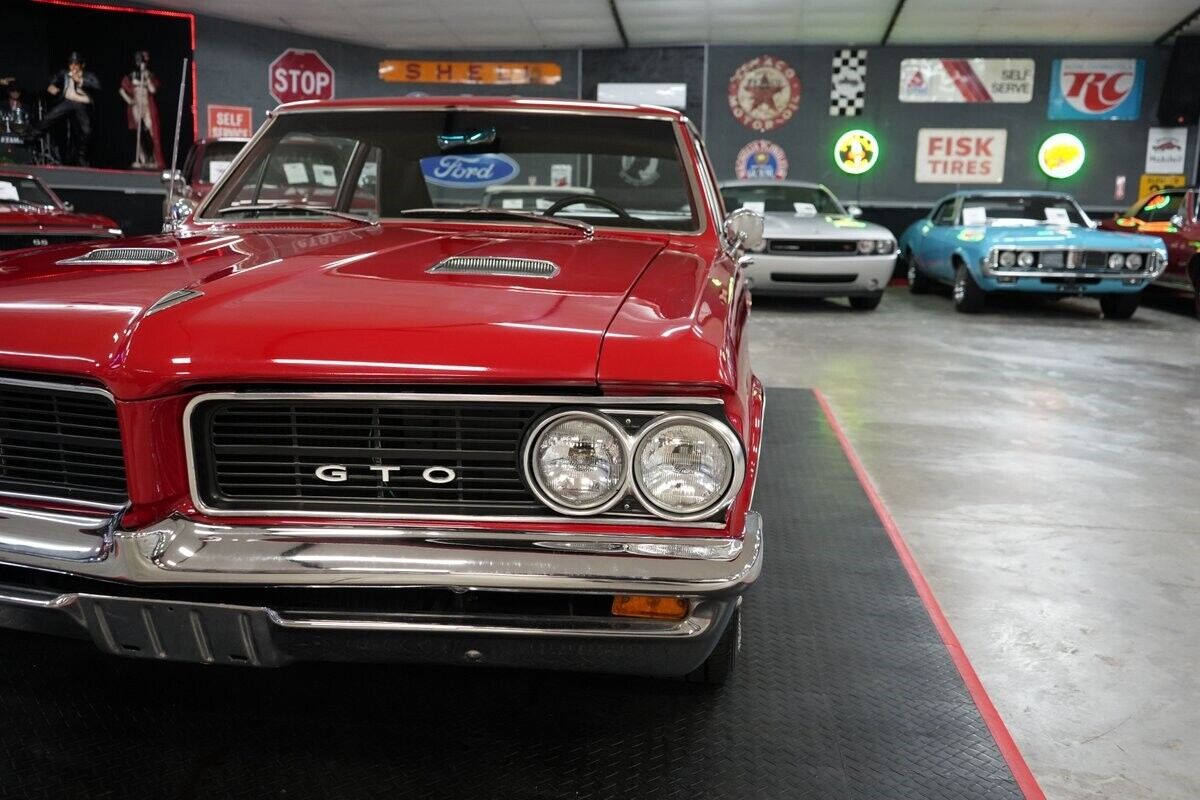 Pontiac-GTO-Coupe-1964-Red-Black-0-27