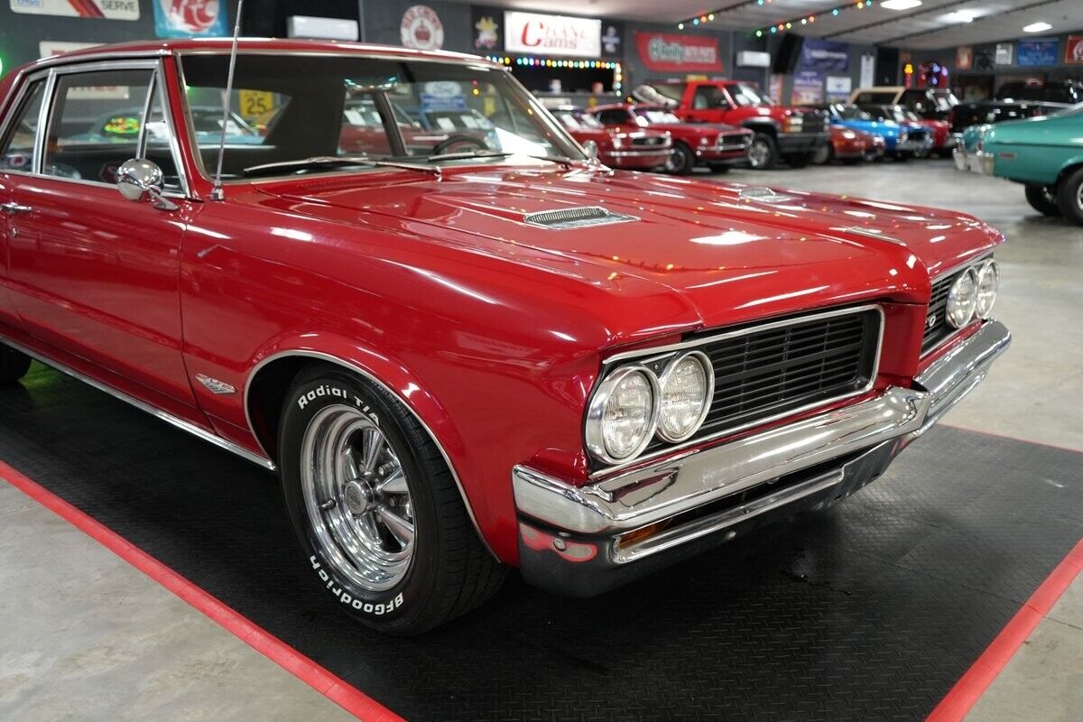 Pontiac-GTO-Coupe-1964-Red-Black-0-29