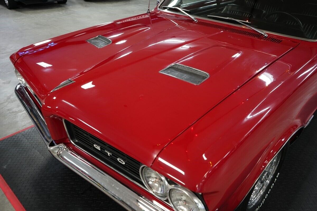 Pontiac-GTO-Coupe-1964-Red-Black-0-31