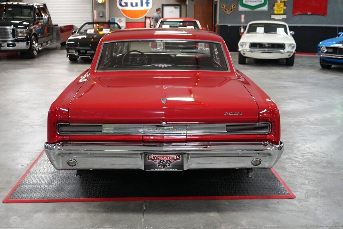 Pontiac-GTO-Coupe-1964-Red-Black-0-4