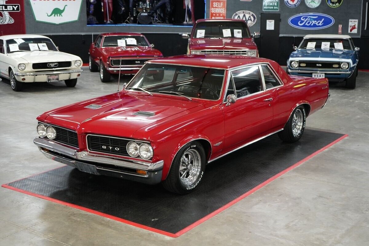 Pontiac-GTO-Coupe-1964-Red-Black-0-9