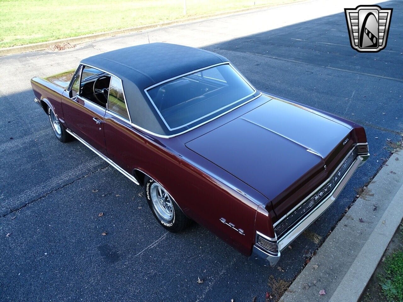 Pontiac-GTO-Coupe-1965-Maroon-Black-46238-4