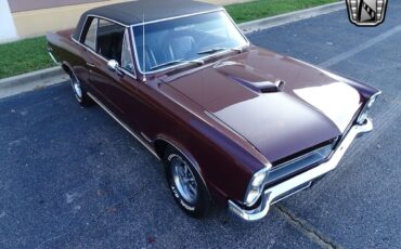 Pontiac-GTO-Coupe-1965-Maroon-Black-46238-8