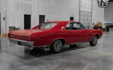 Pontiac-GTO-Coupe-1966-Red-Black-67982-4