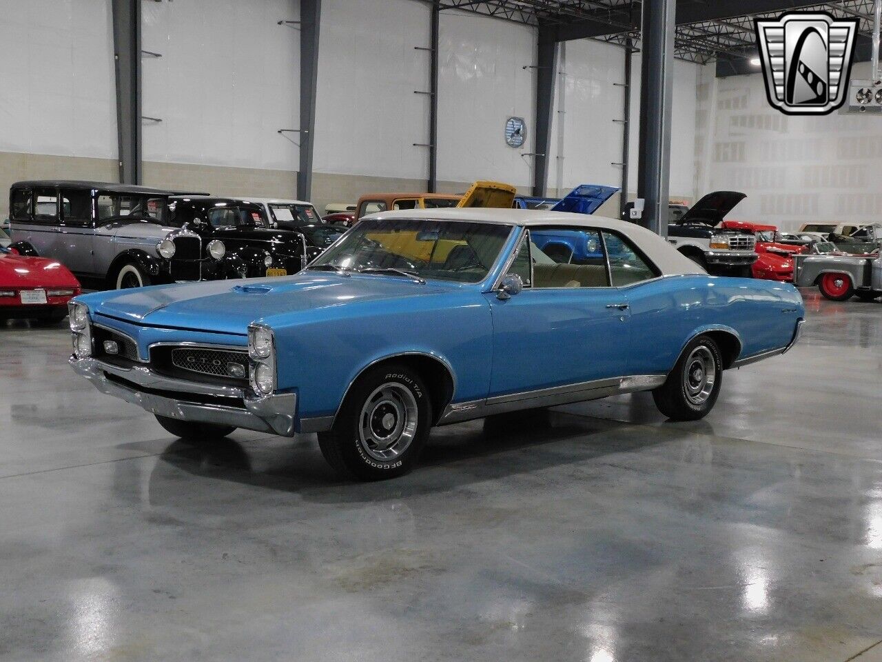 Pontiac-GTO-Coupe-1967-Blue-White-22621-2