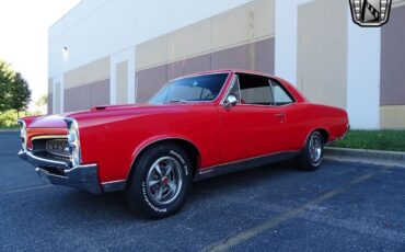 Pontiac-GTO-Coupe-1967-Red-Black-112395-2